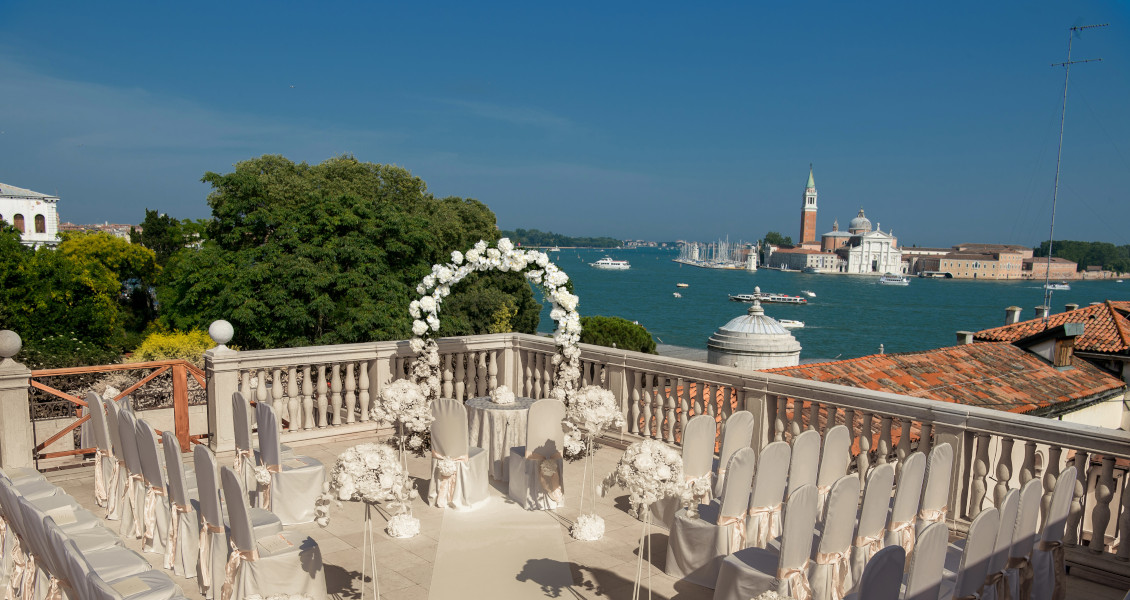 Matrimonio a Venezia, il lusso di sposarsi su di una terrazza con vista mozzafiato 