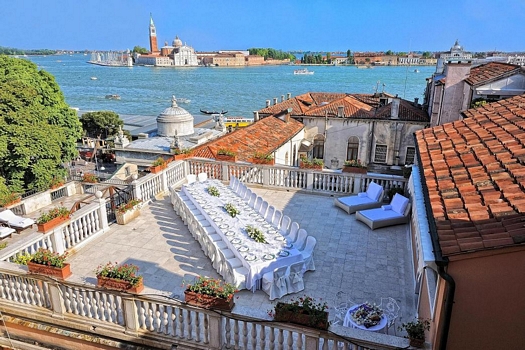 081 rinnovo voti nuziali terrazza con vista venezia